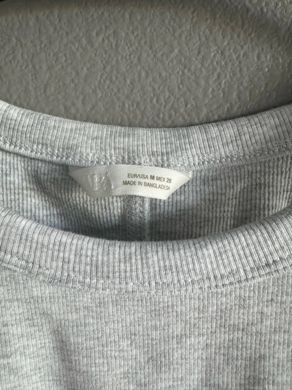 Zara Light Gray Ribbed Crop Tank - Picture 3 of 3